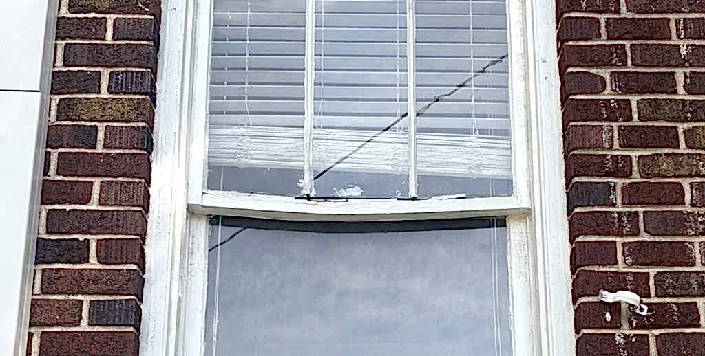 Wooden window failing in Charleston historic home